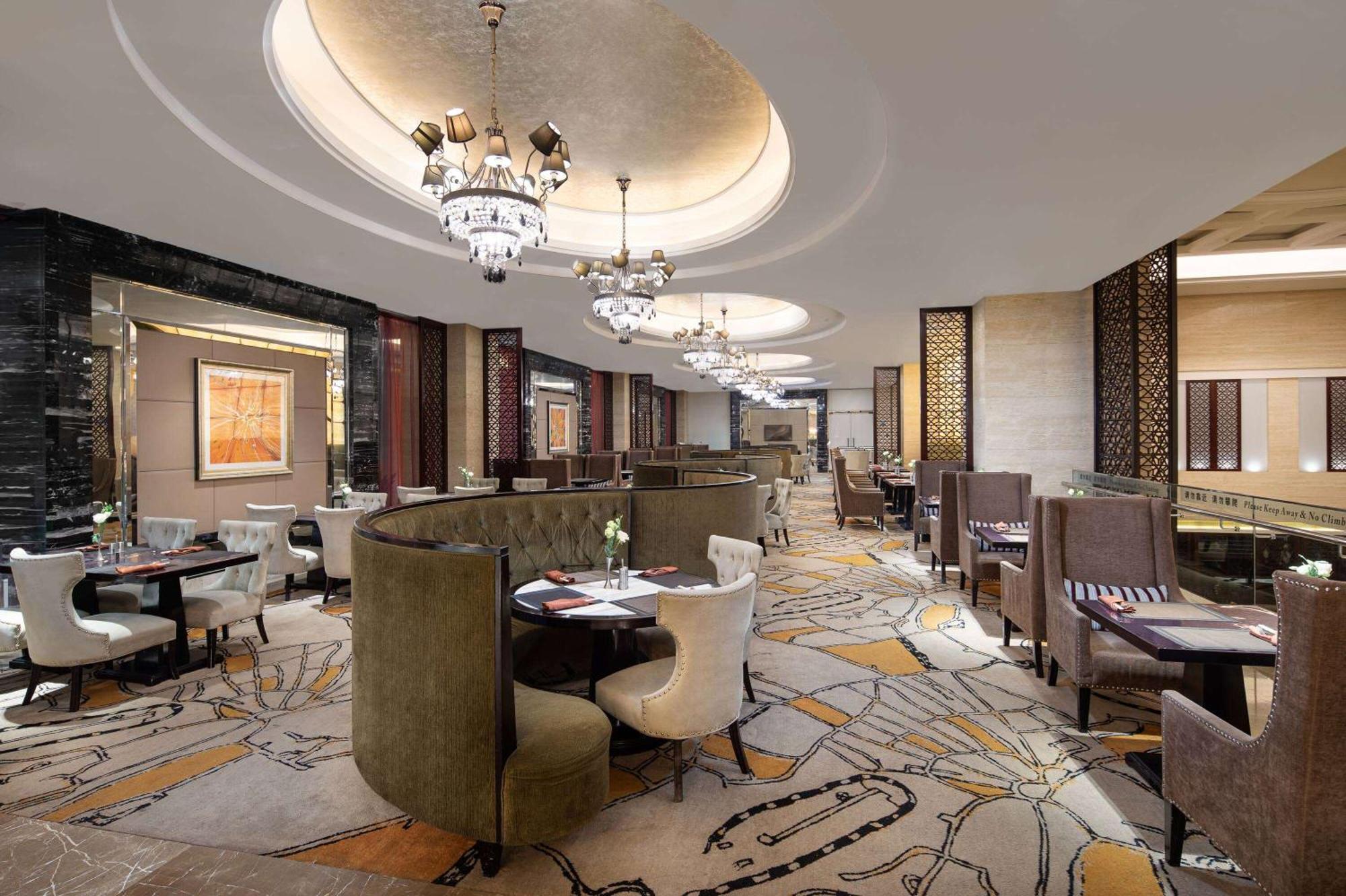 Wyndham Xinyang Downtown Hotel ภายนอก รูปภาพ