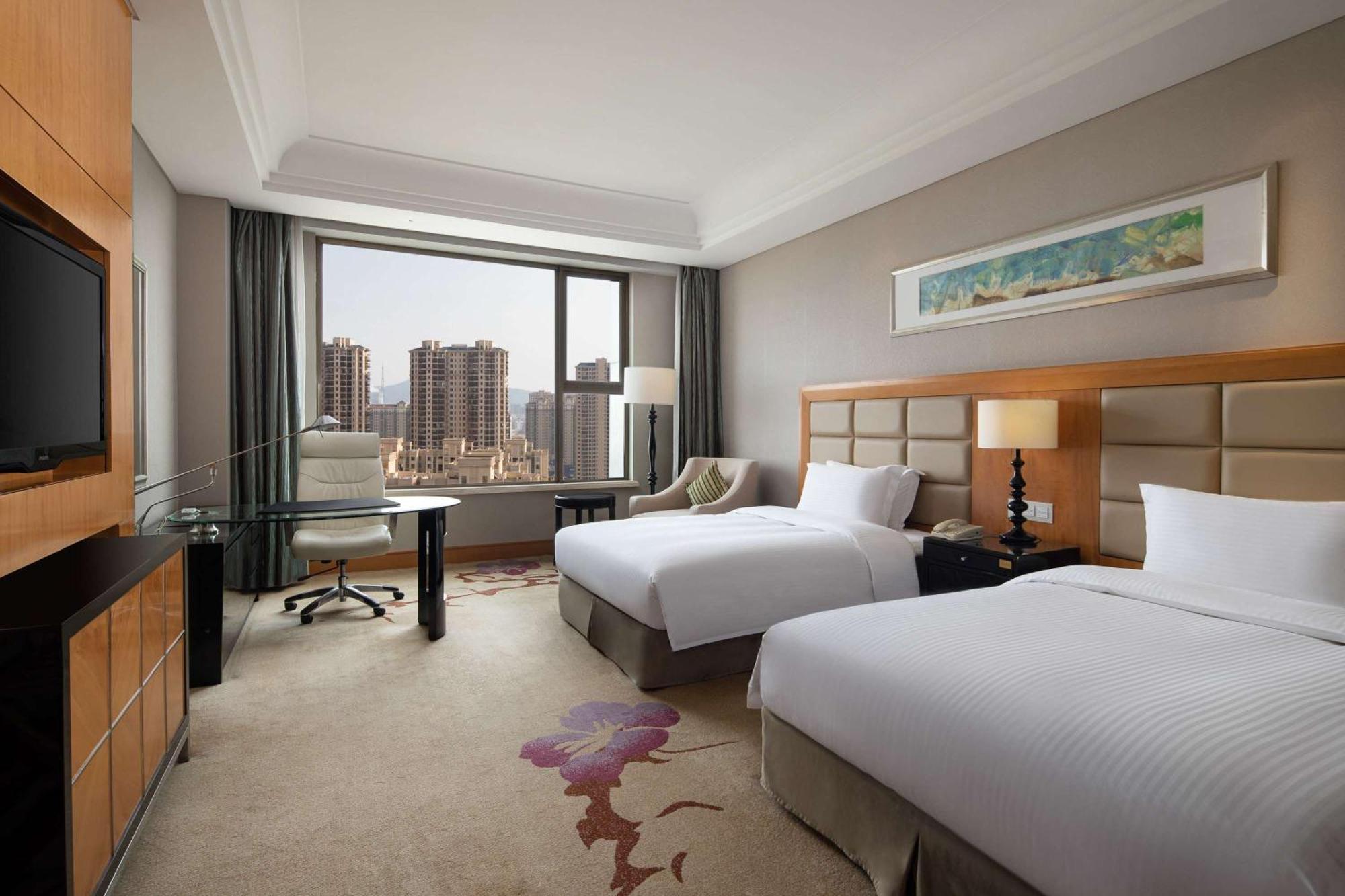 Wyndham Xinyang Downtown Hotel ภายนอก รูปภาพ